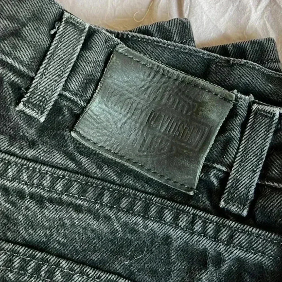 Harley Davidson SZ 38”X 30” black relaxed leg jeans. Worn and washed once…🏍️ - Picture 2 of 5